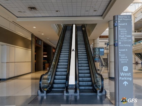 Picture of Escalator Runner C2-07